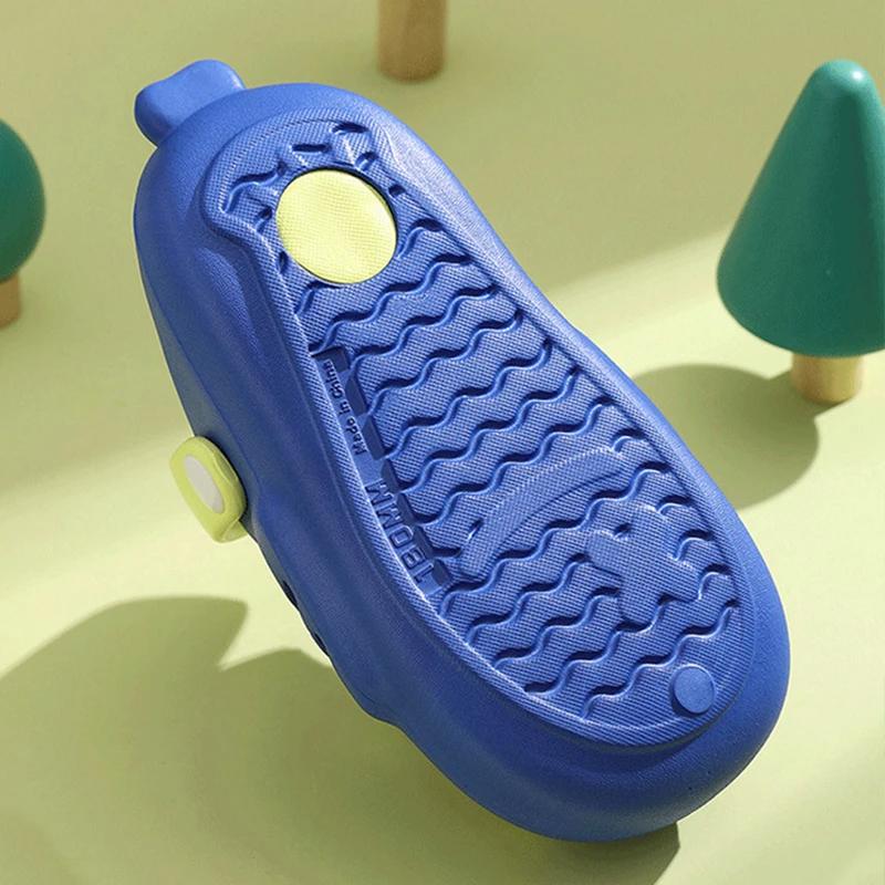 Летние детские сандалии для девочек и мальчиков, милые детские тапочки с героями мультфильмов, нескользящая детская обувь на толстой подошве для купания, пляжная обувь для игр в воде