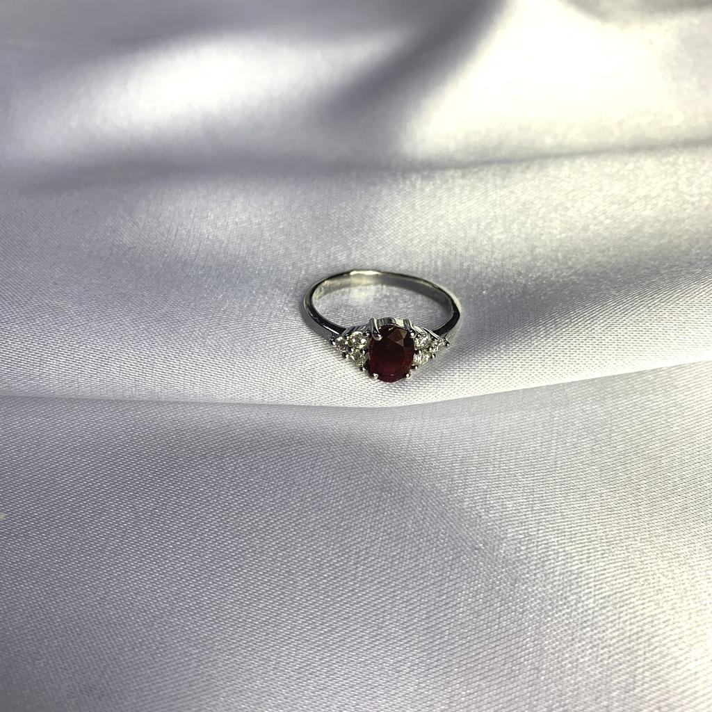Серебряное кольцо с натуральным рубином 1.397ct, вес изделия 2,82 гр (2058045)
