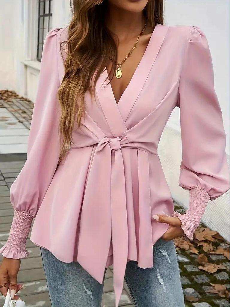 Осень 2026 Элегантная женская рубашка с V-образным вырезом, шнуровкой на талии, однотонная