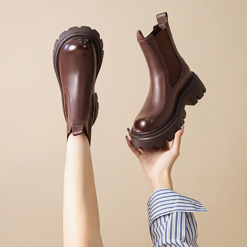 Thick-soled Martin boots for women, new short boots in autumn and winter, fleece cigarette boots, fashion single boots