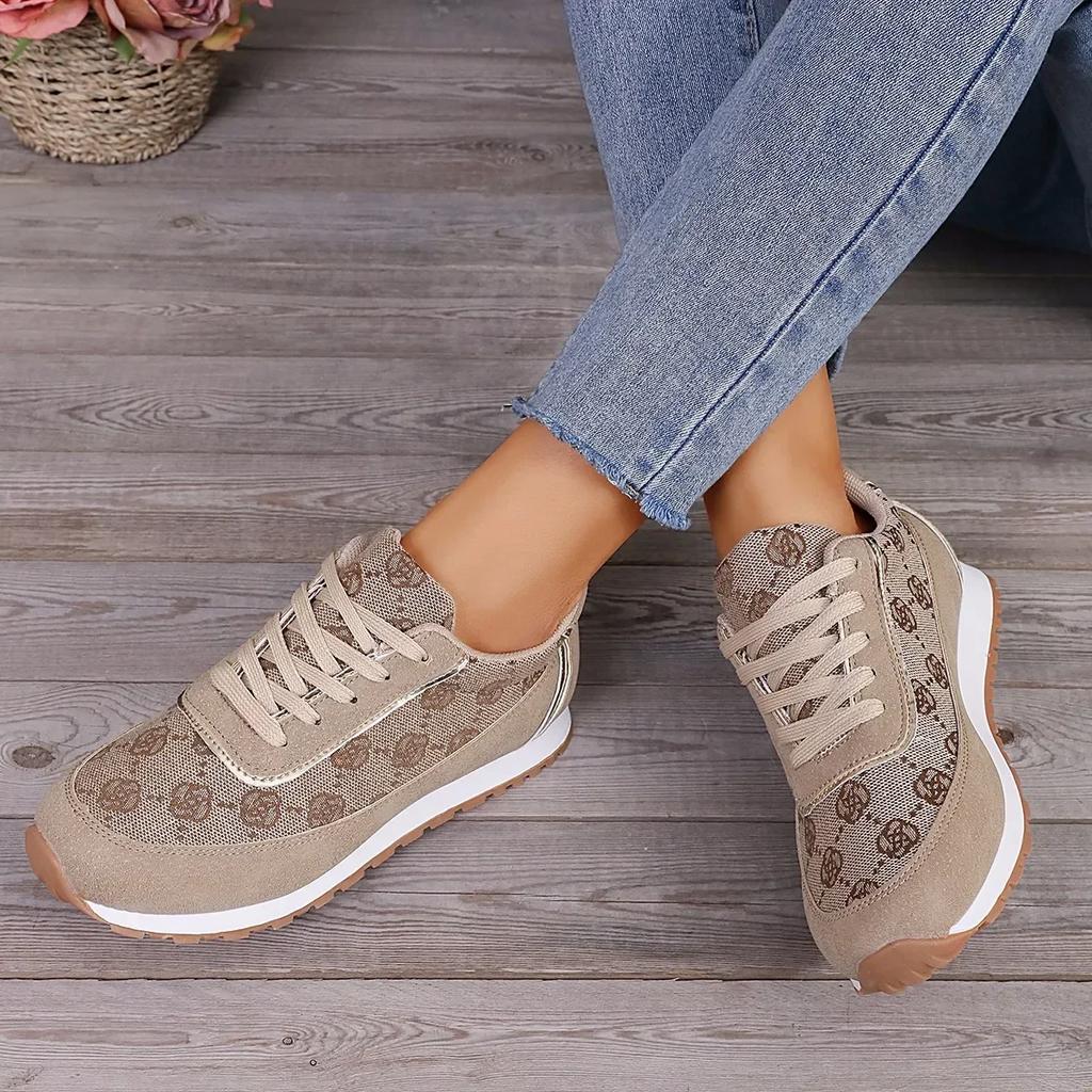 New Europe and the United States Large Size Casual Shoes Spring Women's Single Shoes Light Breathable Outdoor Sports Shoes