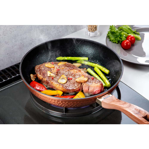 Taniguchi Metal Hammered Forged Frying Pan, 28cm, Gas Stove Only, Thick Bottom, Non-Stick, PFOS & PFOA Free