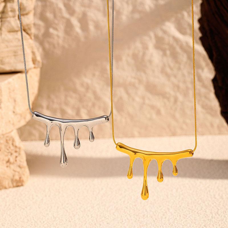 Liquid Water Drop Pendant Titanium Steel Necklace Minimalist Premium Stainless Steel Clavicle Chain Fashion Sweater Chain