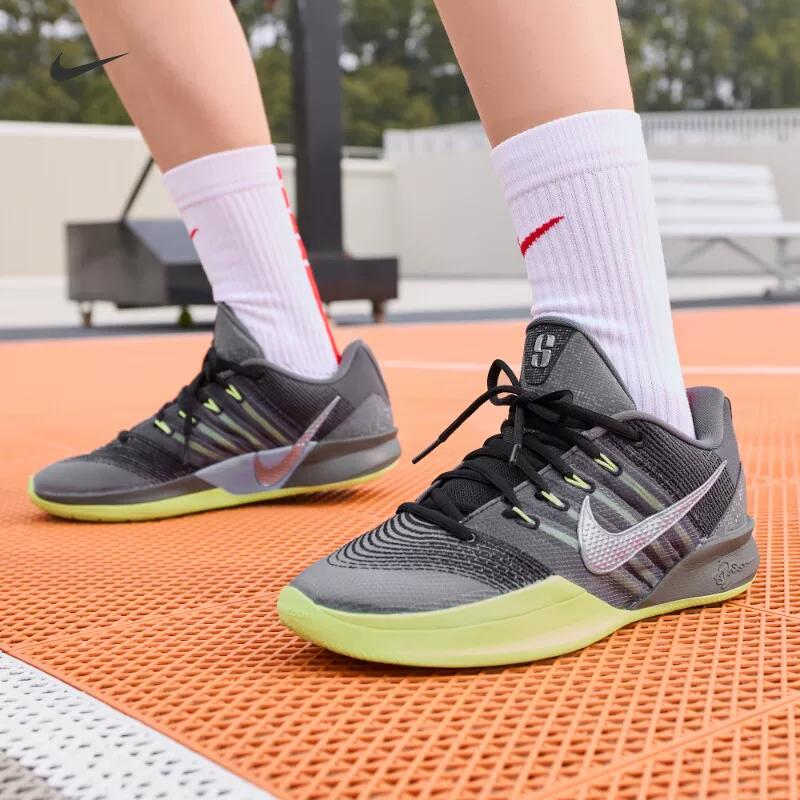 Nike Men's and Women's Combat Basketball Shoes - Summer Anti-Twist Couple Style - NIKE SABRINA 3 HF2882