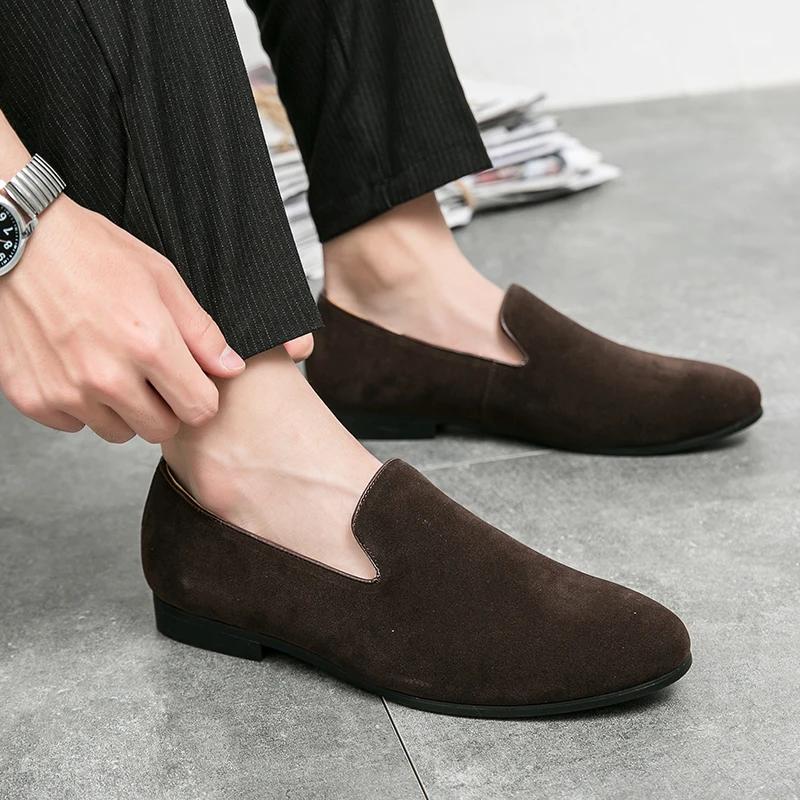 Fashion Fashionable Men's Suede Shoes Soft Soles Comfortable Loafers Versatile Men's Casual Flat Shoes Green New Style Free Delivery