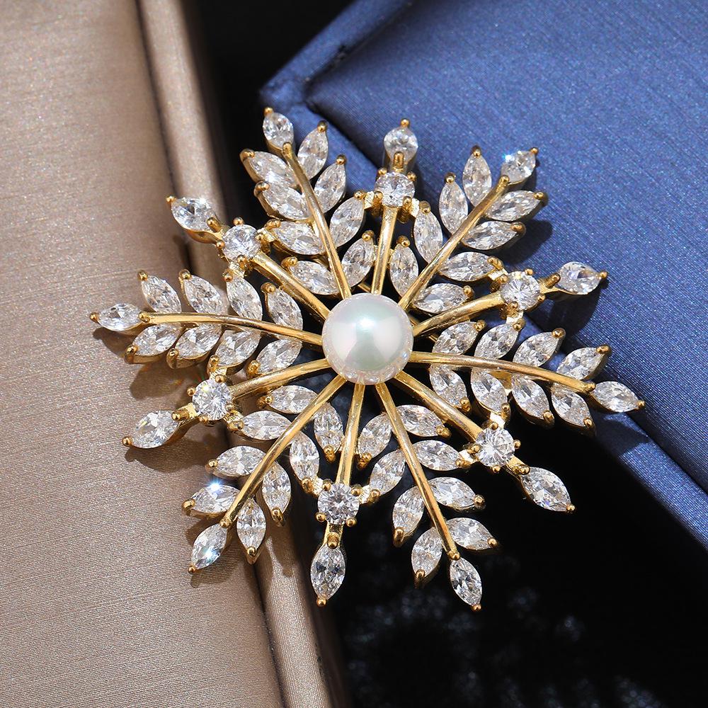 Korean Zircon Snowflake Brooch - Vintage Pearl Crystal Pin for Women