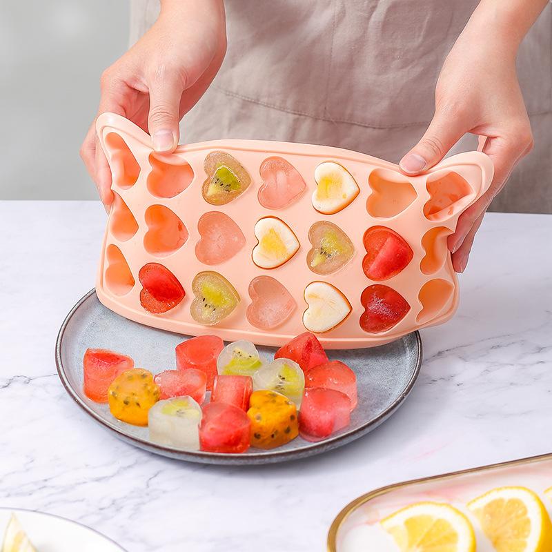 Heart Shaped Silicone Ice Cube Tray Mold 21 Compartments with Lid for Ice Box, Popsicle, and Hockey Molds