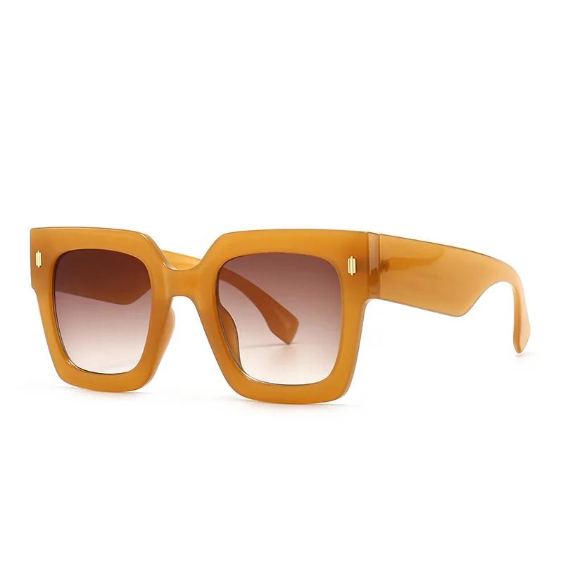Trendy Brown Square Oversized Sunglasses Women Brand Design Retro Rivet Shade Eyeglasses Big Rectangle Sun Glasses