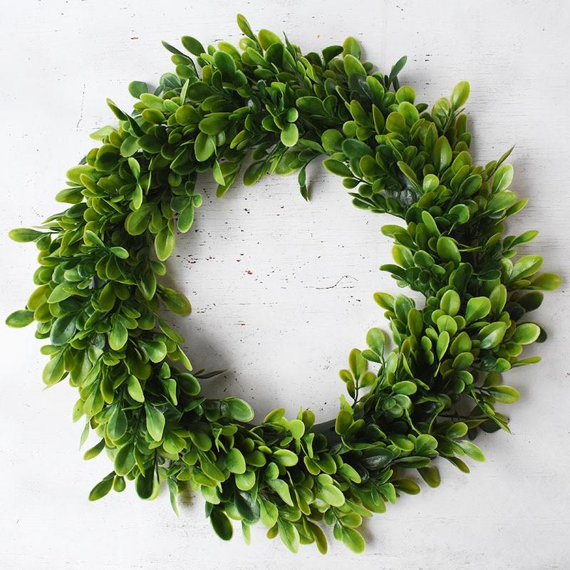 Artificial Boxwood Wreath Door Decor Rustic Farmhouse Style Plastic Floral Ring Wall Hanging