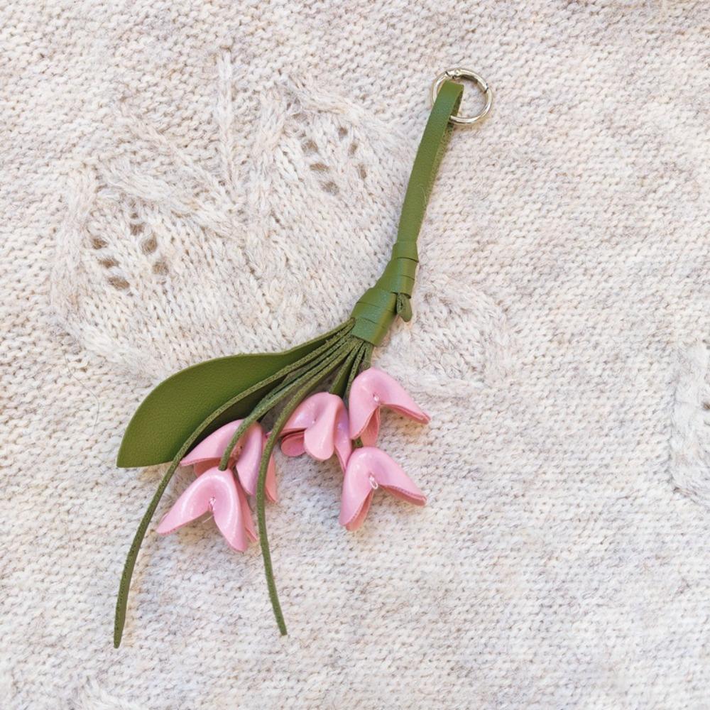 Trendy Hanger Tulip Bouquet Leather Pendant Cartoon Handmade Flower Pu Keychain Creative Fashion Bag Pendant Bag Ornament