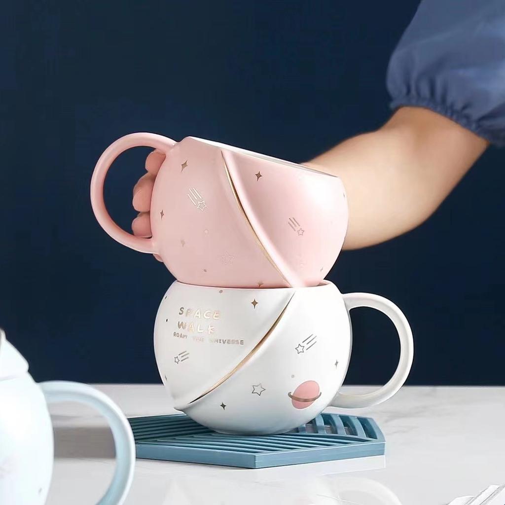 Planet Mug with Lid Coffee Cup Drinking Water Ceramic Oatmeal Cup Female Couple Water Cup Home Creative Breakfast Cup