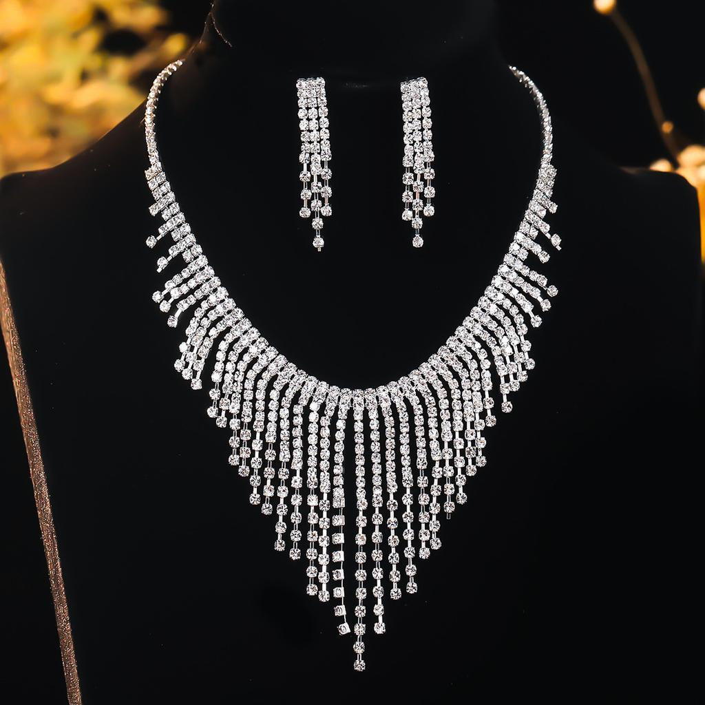 Luxurious Sparkling Rhinestone Necklace Earrings Two-piece Set Bridal Jewelry Earrings