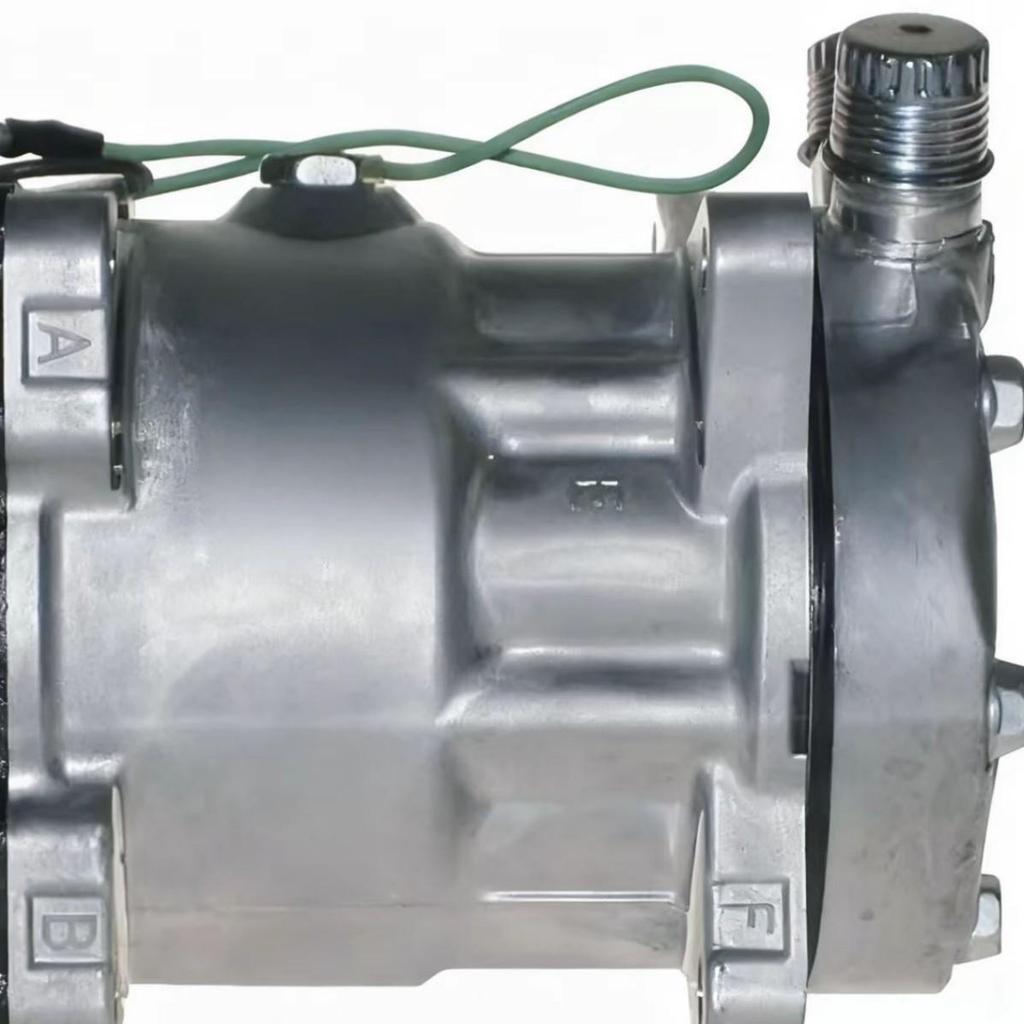 The 7H15 compressor fits SANDEN 4741 SD709 models.