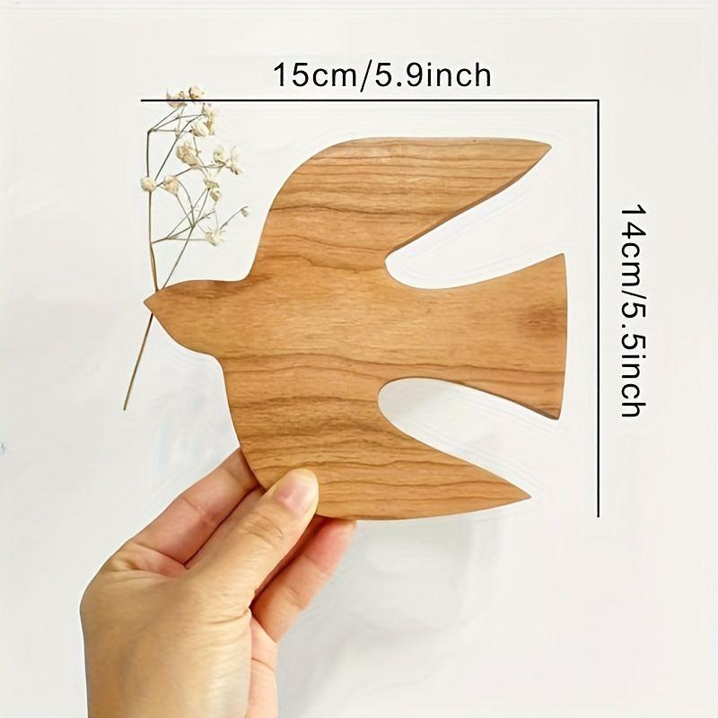 Realistic Bird Wall Decor Swallow Wall Art Hangable Craft Artwork Vintage Wooden Sculptures Realistic Swallow Pendant for Home