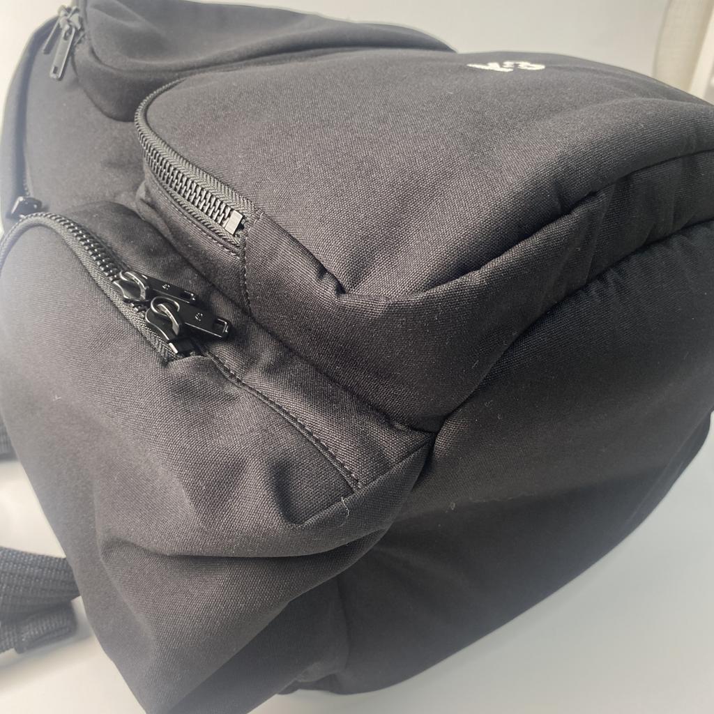 Подержанный рюкзак Y-3 Â· Дневной рюкзак черный/белый полиэстер мужской