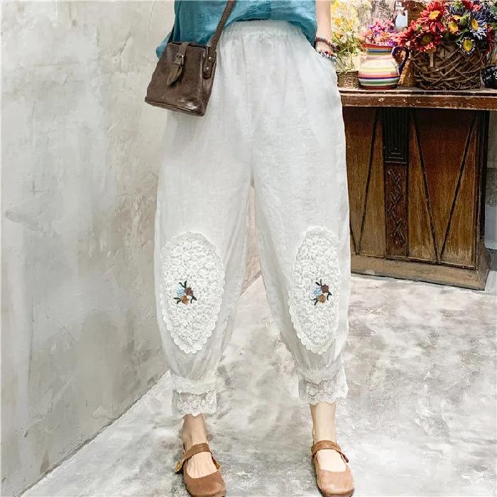 Женские брюки из хлопка и льна в стиле ретро, лето 2025 г., новые свободные брюки-харлан с девятью точками и вышитым кружевом, шаровары цвета редиса