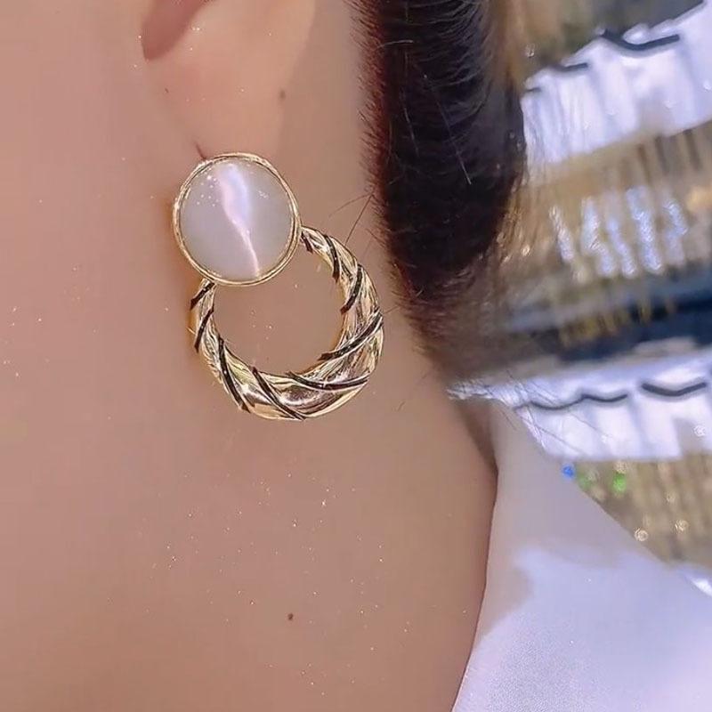 Simple Cat Eye Stone Earrings, Round Temperament Earrings, Fashionable and Trendy Earrings for Women