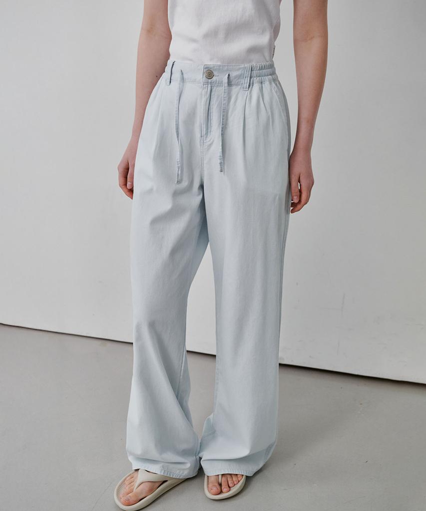 MALOUPE 9161 Ultra-Lightweight Single-Pleat Wide Denim Pants (Light Indigo)