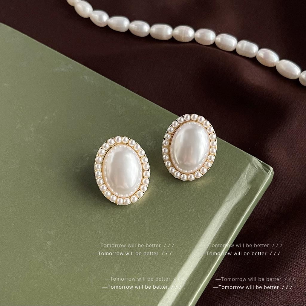 French Red Oil Drop Earrings - Retro, High-End, Light Luxury, Medieval Style for Women