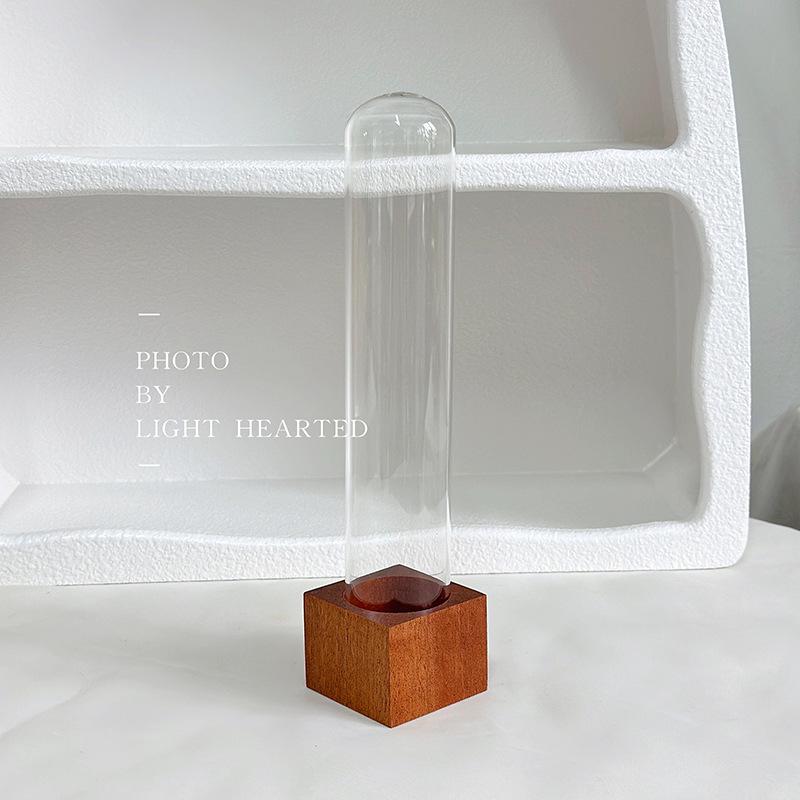 Retro Glass Dome Plant Specimen with Preserved Dried Flowers - Ideal Gift for Graduation, Birthday, Valentine's Day, or Teacher's Day.
