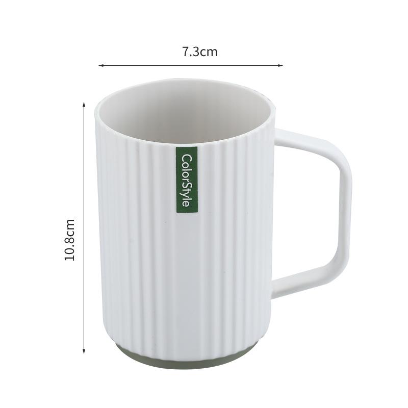 Детские парные стаканчики для полоскания рта для студентов в высококлассном отеле