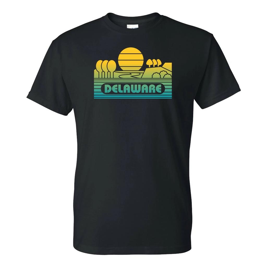 Delaware Groovy Sunset - Landscape Vacation Home State T Shirt - Black
