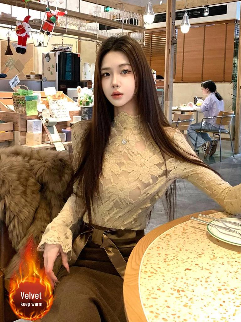 Элегантный кружевной топ в французском стиле с бархатной подкладкой и воротником-стойкой