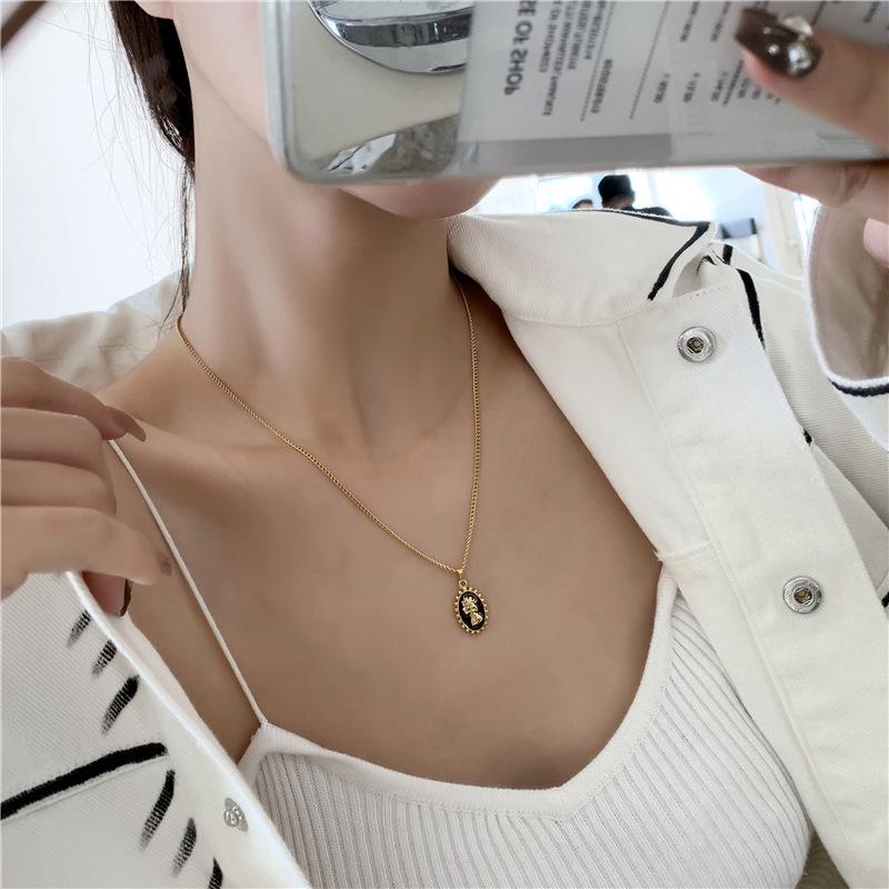 Black Enamel Baroque Necklace with Medium-Length 18K Gold-Plated Titanium Steel Chain