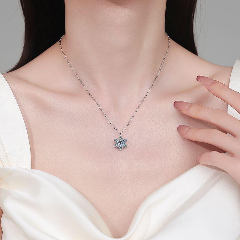 Серебряная подвеска-снежинка с муассанитом S925 для женщин - Милая цепочка на ключицу