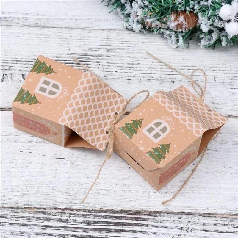 Christmas Style Supplies 50pcs Party Xmas Decor House Shape Cookies Pouch Christmas Candy Box Kraft Paper Gift Bags Candy Box