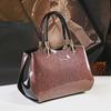 2024 Genuine Leather Stylish Handbags for Middle-Aged Women: Large Shoulder and Messenger Bags