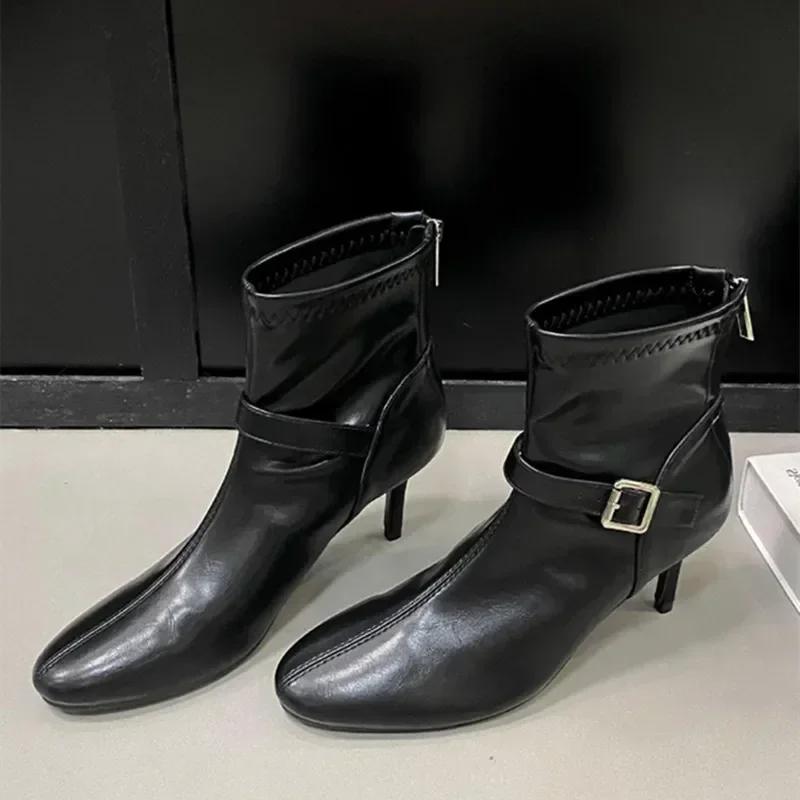 Модные роскошные мягкие кожаные ботильоны женские 2025 модные туфли на тонком высоком каблуке с круглым носком для женщин с застежкой-молнией на ремне и пряжкой дизайнерские эластичные ботинки