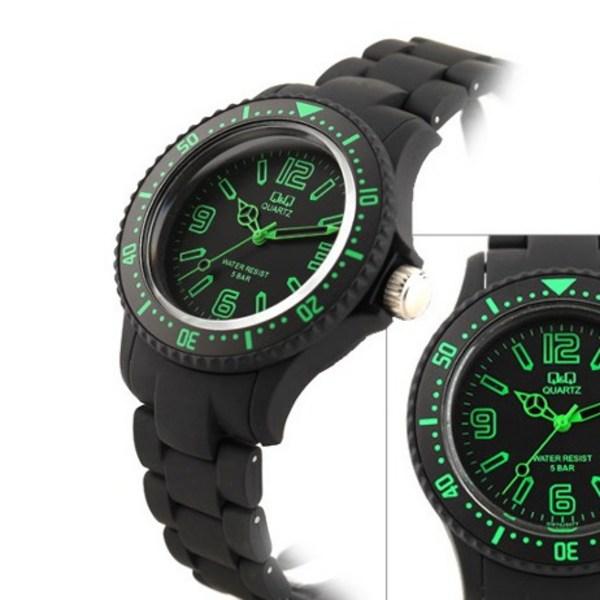 Q&Q Citizen 50m Water Resistant Analog Watch GW76J