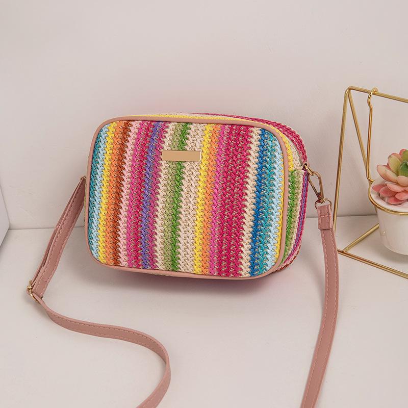 Fashion Women Rainbow Striped Crossbody Shoulder Bag for Girls Small Purse and Handbag Ladies Straw Woven Shell Beach Bag ARI