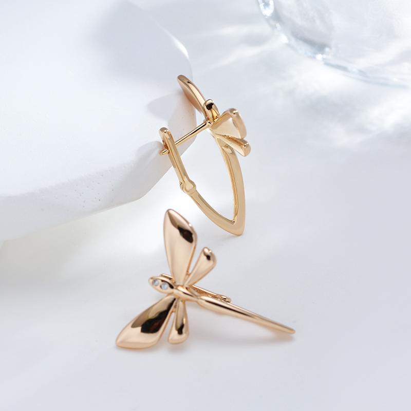 Модные золотые серьги-подвески со стрекозой, минималистичные украшения для женщин