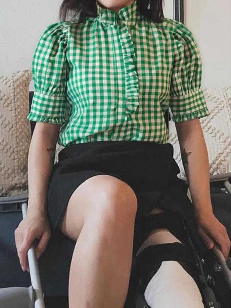 Клетчатый топ с оборками и коротким рукавом - Летний женский модный must-have