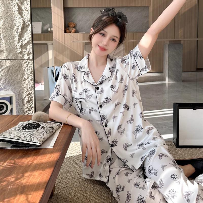 Чернильный принт с бабочками Можно носить на улице Удобный повседневный костюм для дома из ледяного шелка Женский летний костюм для отдыха с коротким рукавом
