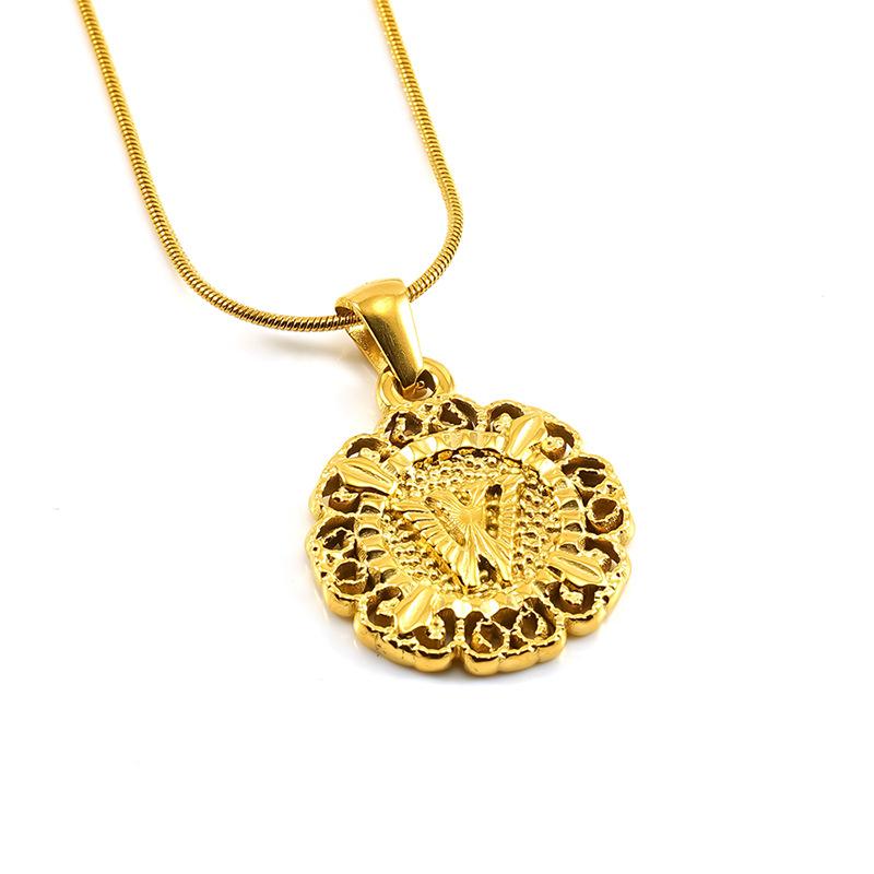 New fashion titanium steel letter pendant, clavicle chain, round embossed design necklace, personalized versatile men and women