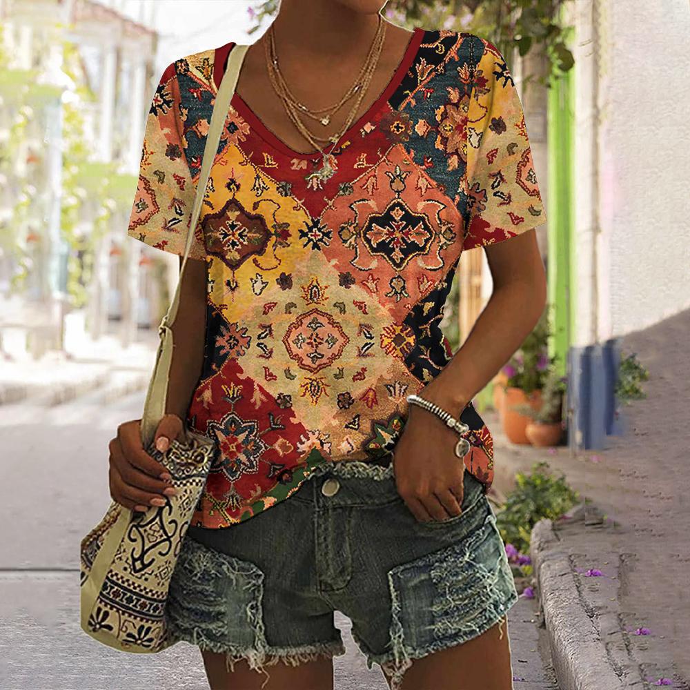 Women's T-Shirt Pattern Printing Bohemian Style Retro Fashion Casual Short-Sleeved Oversized Summer Women's Clothing