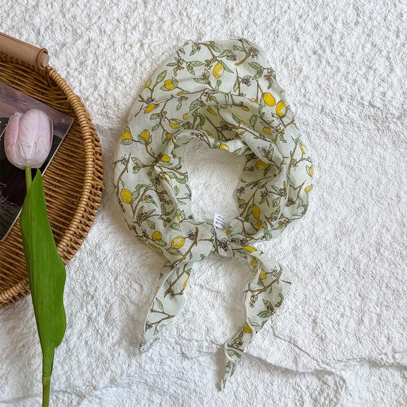 Треугольный шарф шарф женский литературный новый цветочный маленький шарф шелковый шарф высококачественный головной платок летняя женская пасторальная повязка для волос