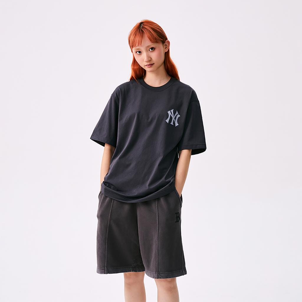 New MLB MONOGRAM Collection New York Yankees SS25 T Shirt Unisex Charcoal Gray 3ATSM1053-50CGS