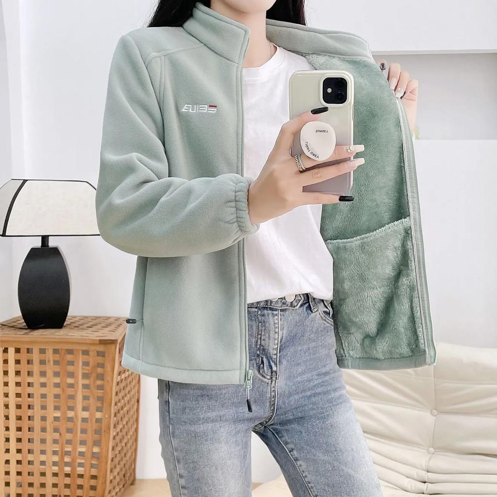 Женская утепленная флисовая верхняя одежда: Ветрозащитные и уютные спортивные повседневные куртки с высоким воротником для весны и осени для улицы