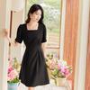 Hepburn style elegant and high-end square neck slimming waist pleated A-line dress