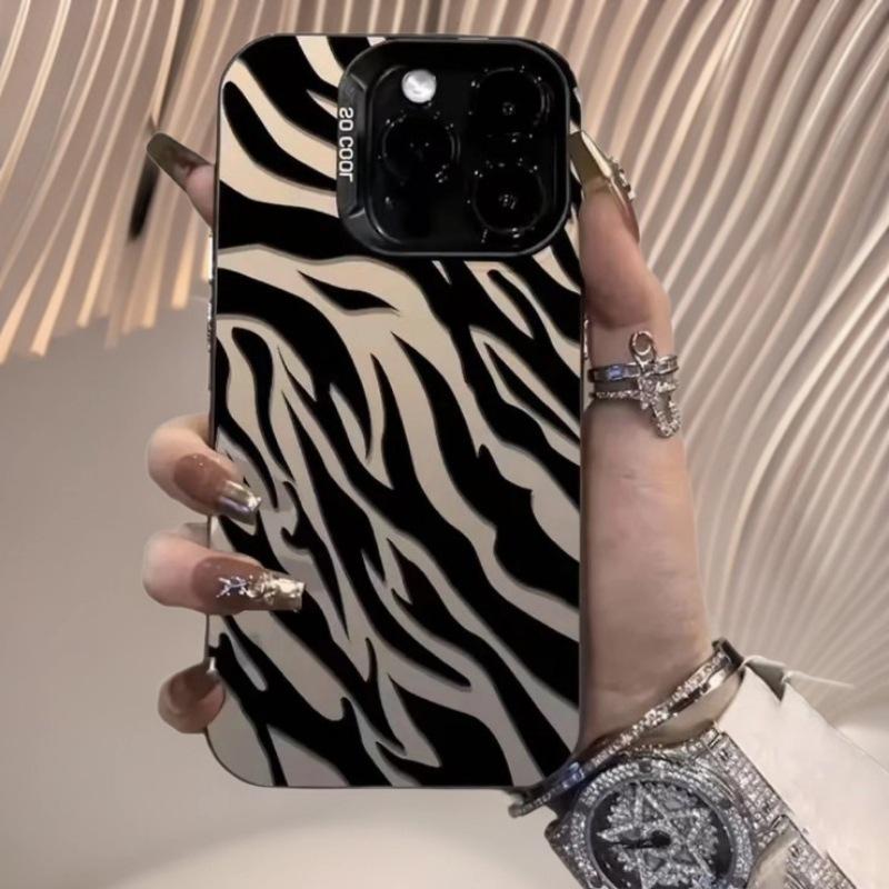 Чехол для iPhone 17 Promax с узором «Зебра» – Стильный и энергичный чехол для моделей iPhone от 13 до 16