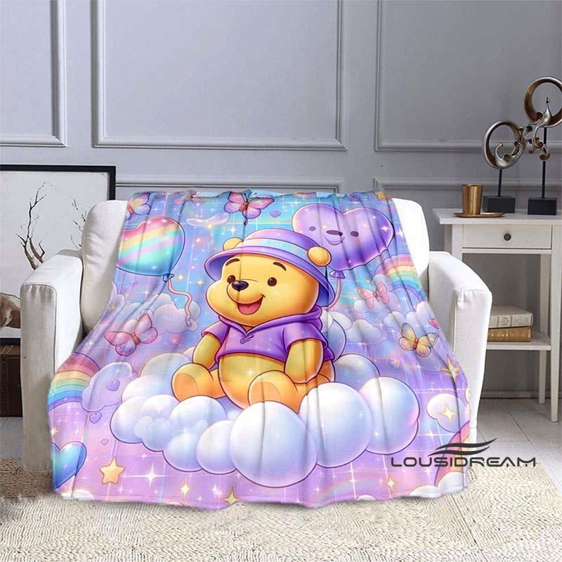 This fun cartoon Pooh Bear blanket is lightweight and breathable, suitable for dormitories, naps, living rooms, offices, and all