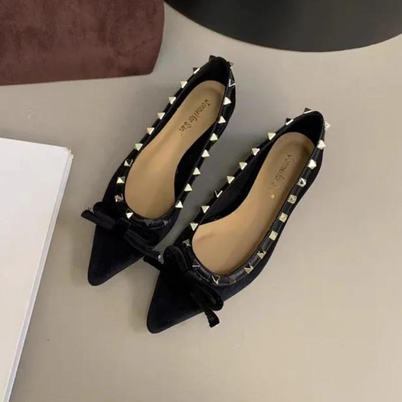 Fashion 2025 Women Ballet Flats Shoes Spring Summer New Casual Walking Loafers Pointed Toe Women Designer Lightweight Slip On Sneakers