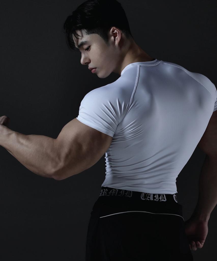CARMID Компрессионная функциональная футболка с коротким рукавом Techfit [Белый]
