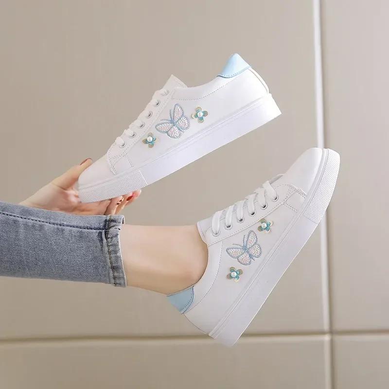 New 2025 Spring Women Leather Breathable Flat Sole Shoes with Leather Lace Up Sports Fashion Casual Little White Shoes Female