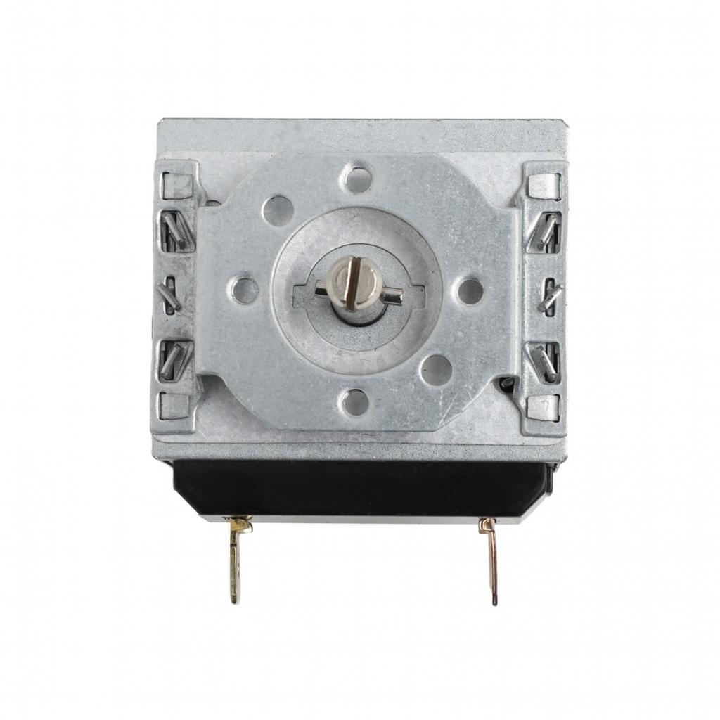 Переключатель-таймер на 120 минут для более длительных сеансов приготовления. Дизайн с полукруглой осью.