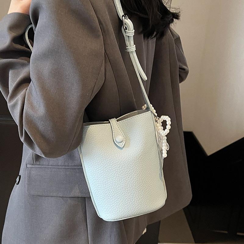 Korean Version of Casual Macaron Color Simple Lychee Pattern Mobile Phone Bag Female Versatile Commuter Foreign Style Messenger Bucket Bag